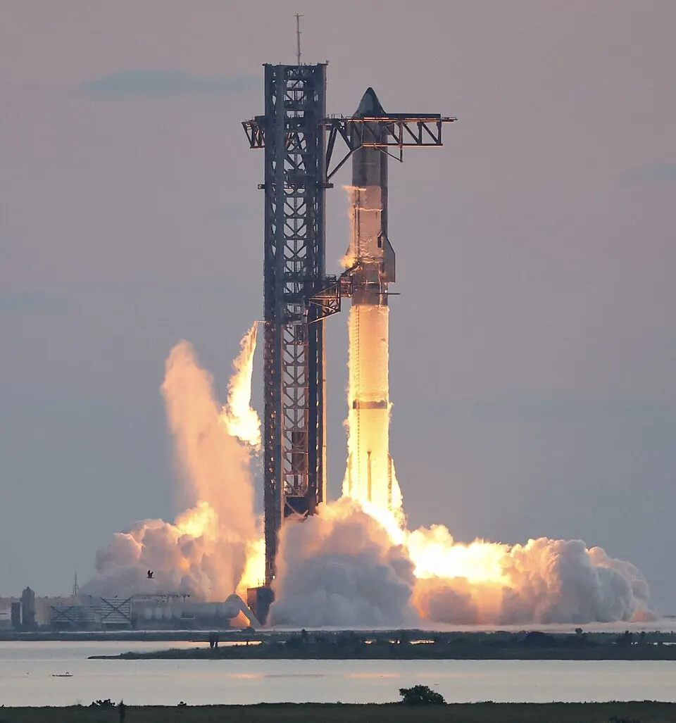 First Photos Reveal SpaceX Rocket Crash Site on the Moon